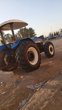 مكينة نيوهولاند 2012 • جاهزة تحويل • جهاز رفع