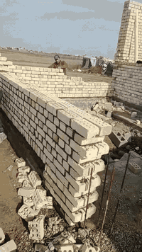 السلام عليكم موجود كادر خلفات بناء مصري سعر مناسب استلام مهندس معماري *********** الواتس
