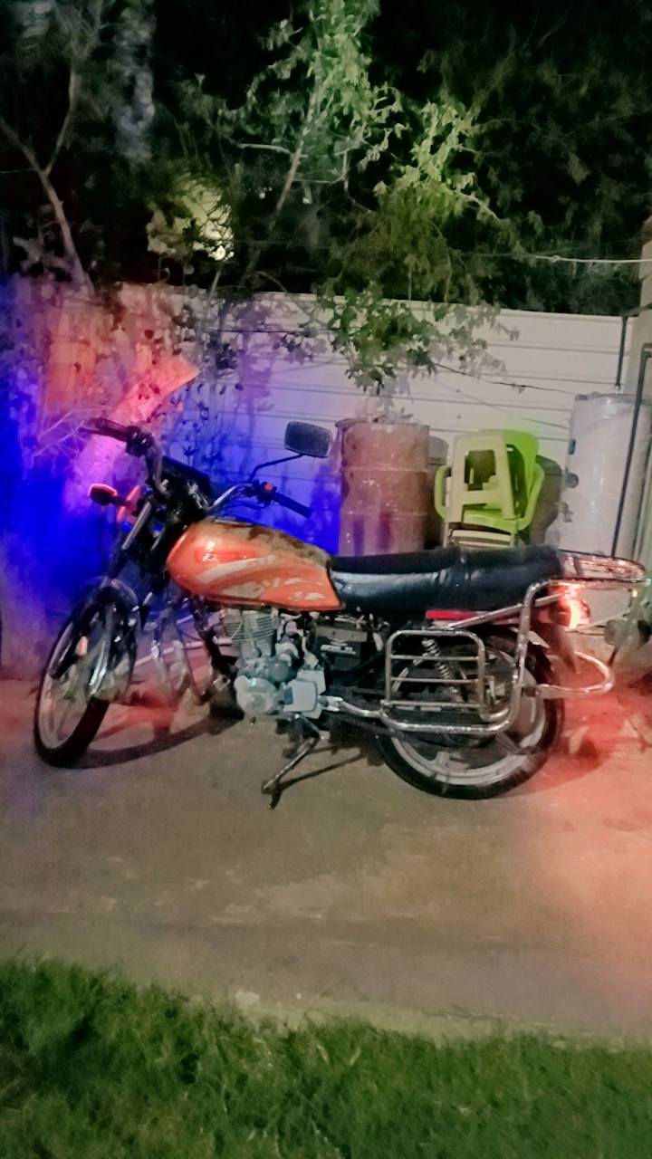 سلام عليكم دراجه فيوم للبيع 
مديل 2009  كلك مكفوله من السرقه السعر 350 بيها مجال ***********/***********
