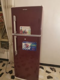 ثلاجه نضيفه للبيع ٣٥٠ بغداد الشعله 07861051087