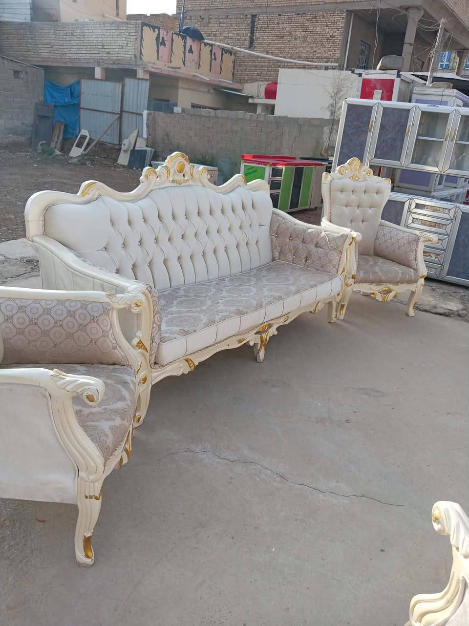 تخم 10مقاعد للبيع مجمع باسم الحجي 
شارع الدوائر
واسط/العزيزيه للبيع نضافه فول  مستخدم  استعمال قليل  اخو جديد  على بركه الله تم افتتاح موقع جديد  واسط عزيزيه شارع المحكمة مقابل الإطفاء ☆ الدفاع المدني☆ للاستفسار خاص او الاتصال***********
************يتوفر واتساب وتليكرام تعالو وبيكم خير ودللو اسعار مناسبه
