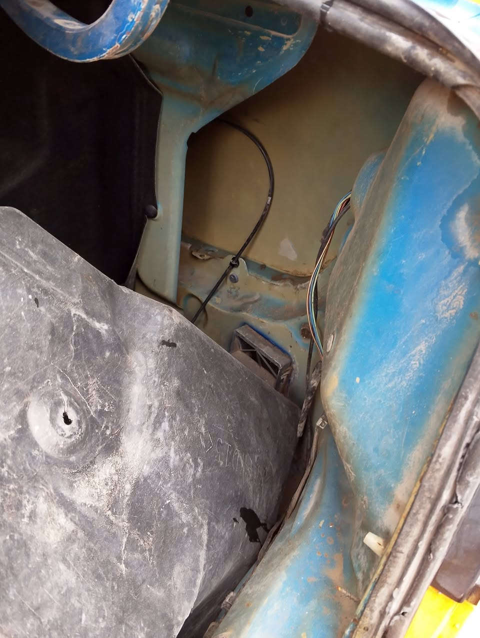 سلام عليكم شباب افيو للبيع  2007 بل ضرار بل تبديل شرعي بل موصل شرط تحويل رقم الا نبار السعر 48 ***********. ***********
