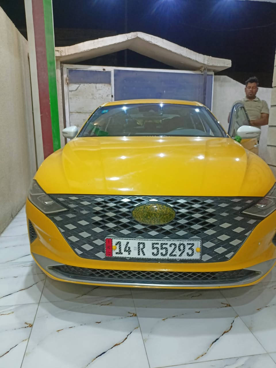 سلام عليكم ازيرا موديل 2023 كفاله عامه رقم بصره بسمي ماشيه 15 الف وارد كوري اصل غاز سياره بعدهي زيرو سياره امفوله امصفره هيئه وغرامات  سعر 215 وبيه مجال بسيط مكان البصره لاستفسار ***********
