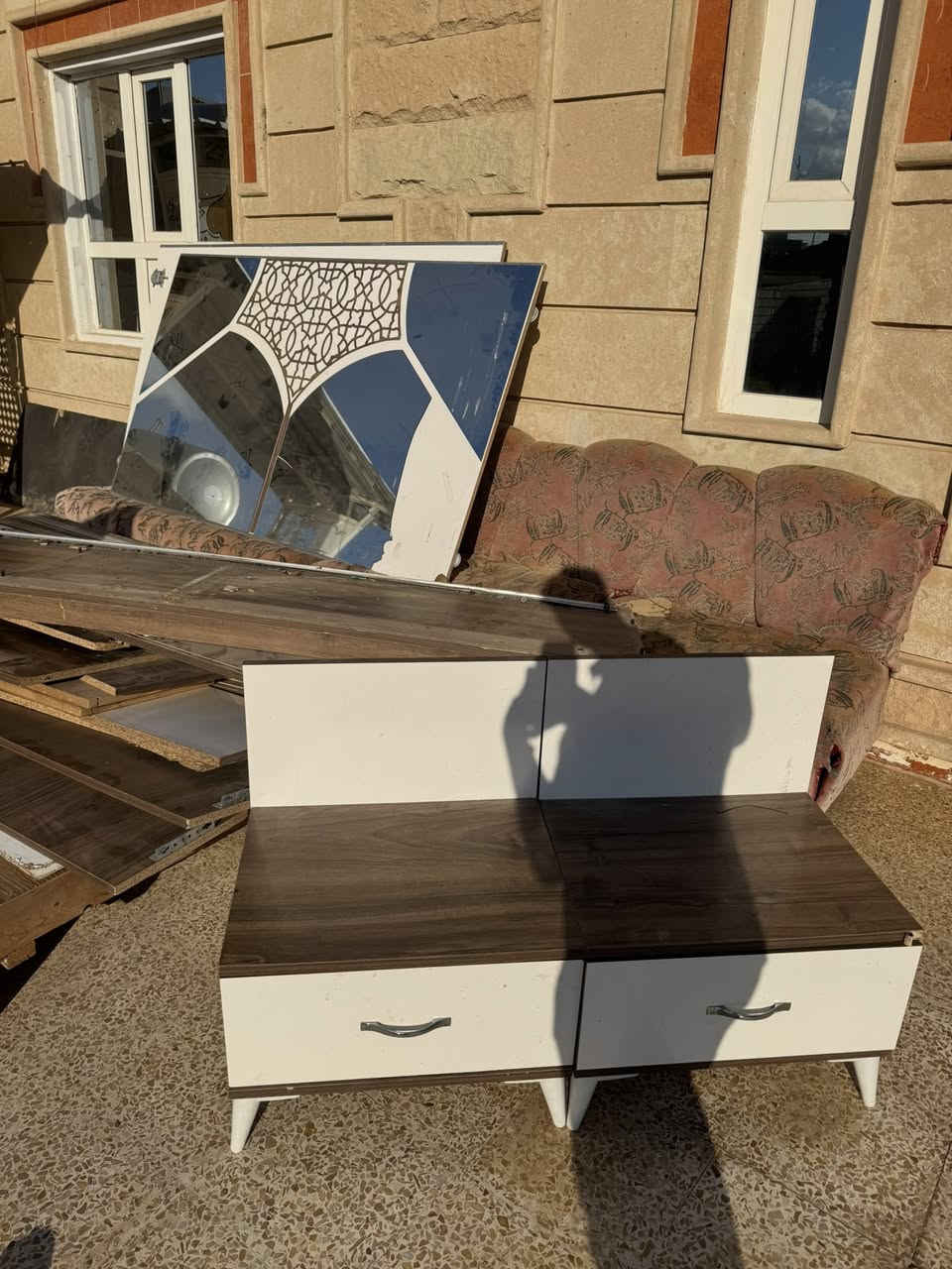 غرفة اخشاب تركي مستخدمة
كنتور+مرأة+تخت /كاملة 
السعر 175 للاستفسار ***********
