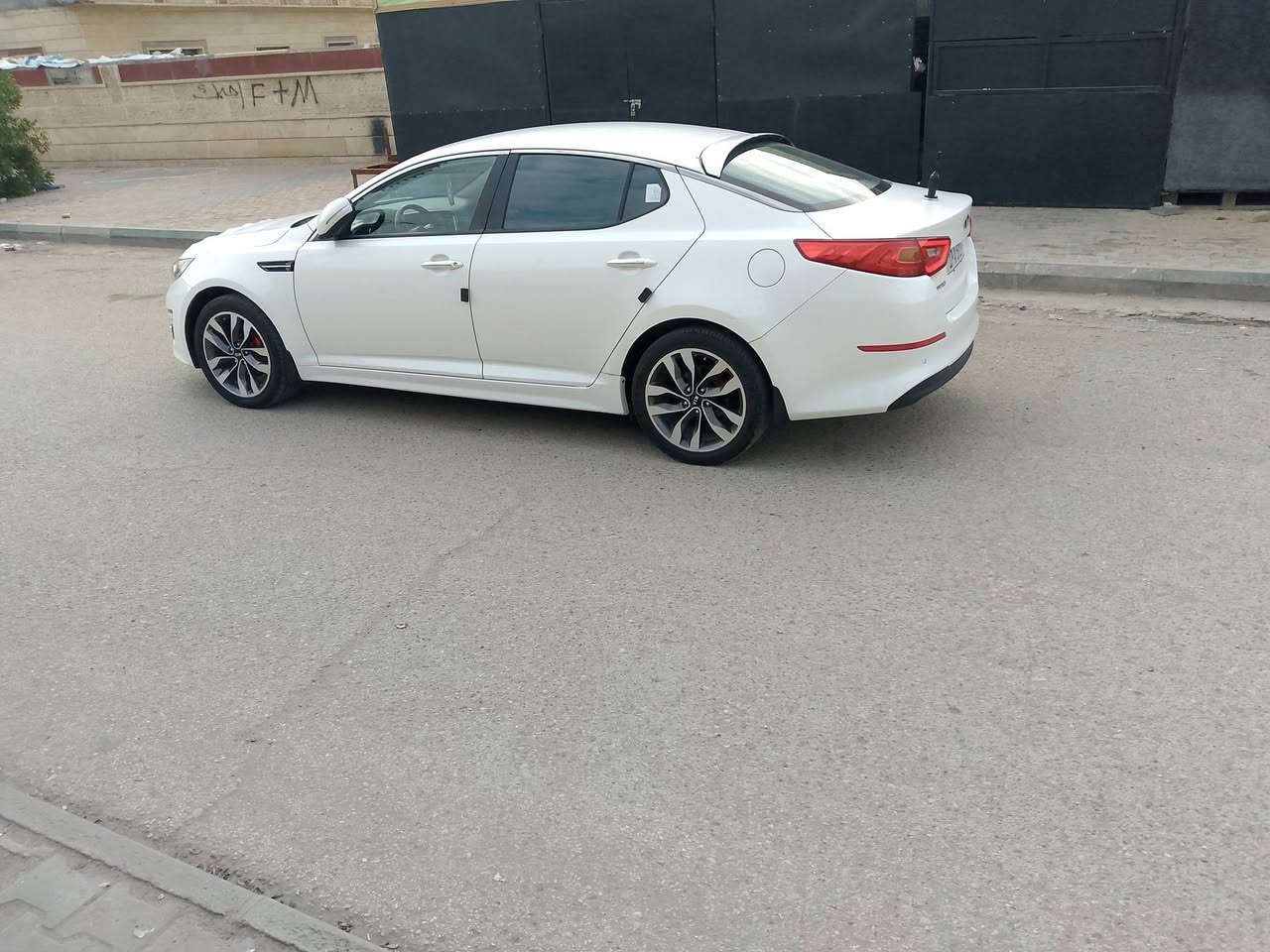 سلام عليكم وبتيمه خليجي مكينه ٢٠٠٠رقم مثني دولي بسمي مكانه بسماوه سياره جاهزه من  كلشي مكفوله كفاله سعر خاص ترهم مروس ***********
