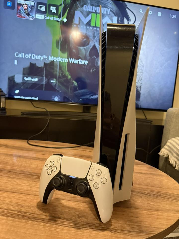 PS5 للبيع مع الملحقات
PS5 Fat UK

مستخدم بحالة جيدة جداً لا مفتوح ولا مصلح

مع سماعات

Hyper X Cloud II Wire

مع لعبة

Call of Duty modern warfare 3

ابيعهم كلهم سوه

السعر 625 الف بي مجال بسيط

للتواصل

***********
