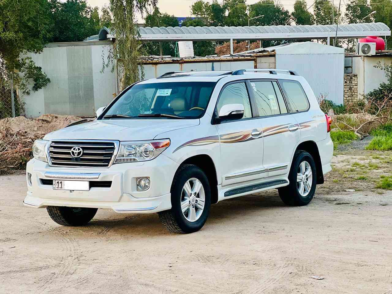 السعر 288  الاتصال ***********
لاندكروز موديل 2013 رقم بغداد بسمي  دولي سنويه وهزه مجدده مشروع وطني مداور بئي وقت حاظر

ملاحظه بيه قطعتين صبغ بدون دواخل ولامعجون شرط تفحص سونار وين ميعجبك 

بريم فول مواصفات 1ع1 اعله فئه
  محرك 6سلند وضع الشركه مامفتوح 

مكينه وكير وحداديه جدد تخم تاير كهربائيات كله شغاله تبريد ثلج سياره مال جناي وترايه كلش حلو برغي ماعايزه

مكانه #نجف
