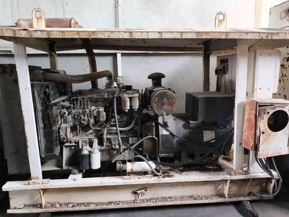 قطعتين فولفو + بيركنز للبيع 115ورقة
مولد فولفو سويدي اصلي 6 سلندر توليد مارثون امريكي 210KVA مع مولد بيركنز لوفل 6 سلندر سوبر توليد ميغالتي 156KVA المولدات كان مربوطات ع شركة وتم نقل الشركة متروكات منذ 5 سنوات ولم يتم الفحص ابيع ع هاي الحاله فحم العنوان اربيل للأستفسار ***********
