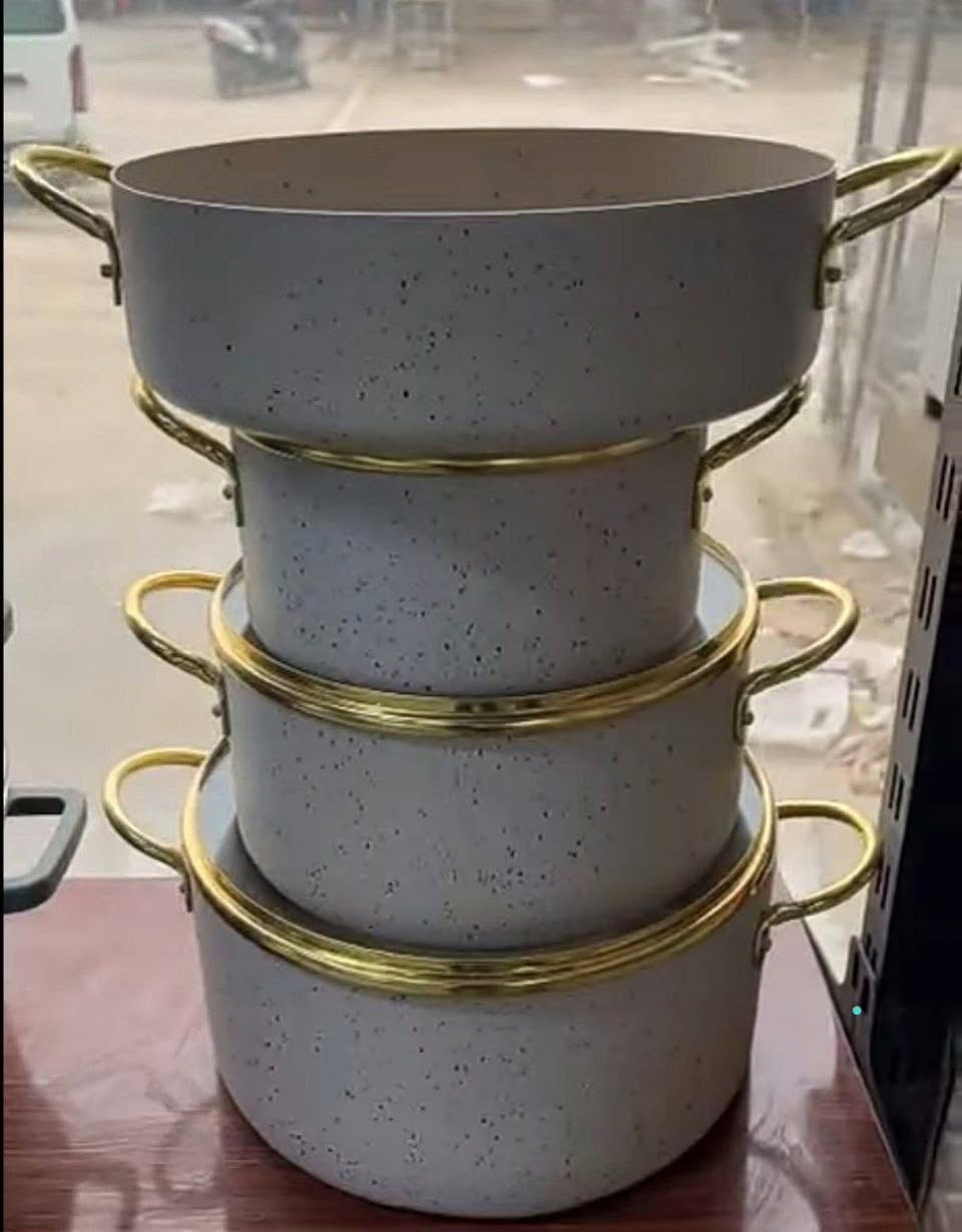 ✨ تشكيله قدور ومقالي طبخ فخمه ✨

متوفر عدنا أجمل أنواع القدور والمقالي بتصاميم عصرية وجودة عالية، مناسبة لكل مطبخ 👩‍🍳

🔹 طبخ متساوي وتوزيع حرارة ممتاز
🔹 طبقة غير لاصقة لطبخ صحي وتنظيف سهل
🔹 مقابض قوية ومريحة للاستخدام
🔹 تصاميم أنيقة وألوان متنوعة تناسب كل الأذواق

متوفر عدة موديلات ومقاسات مختلفة مثل:
✔️ قدور جدر ستيل
✔️ قدور جرانيت
✔️ مقالي متعددة الأحجام
✔️ أطقم طبخ كاملة

السعر مناسب والجودة مضمونة 👍
للحجز والاستفسار راسلونا على الخاص.


**إذا كنت صاحب هذا الإعلان وتريد حذفه لأي سبب، رجاءا أرسل رسالة إلى الدعم الفني**