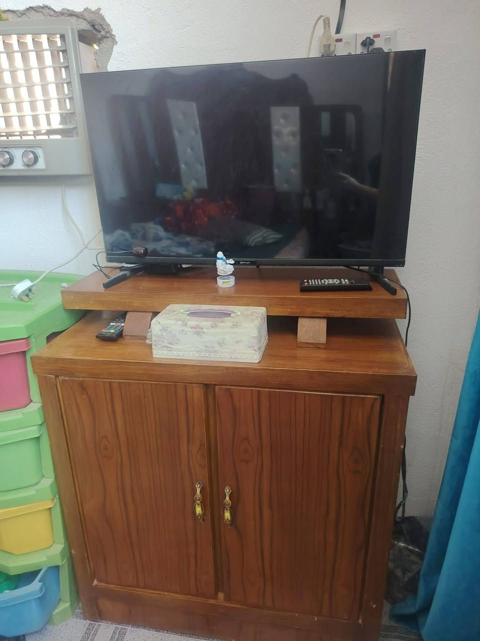 السلام عليكم للبيع غرفه نوم صاج مو سوكيه احطاطه شغل درجه أولا مكان ديالى الخالص سعر واحد اوربع اوبيهه مجال ***********
