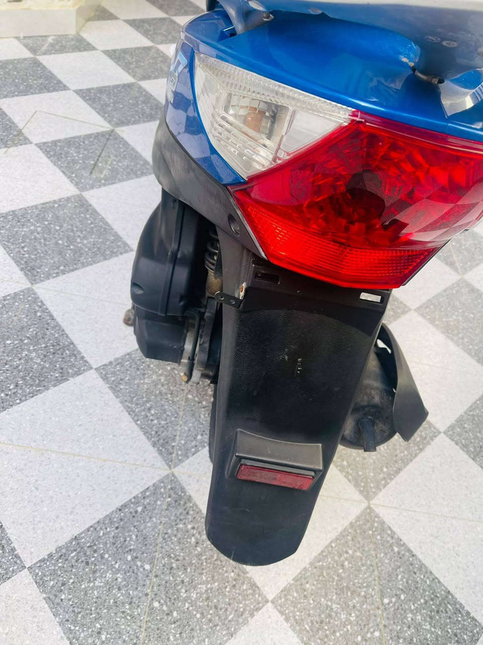 سلام عليكم
دراجه كامكو V2
مديل 15
السعر 775 وبيه مجال 
***********
