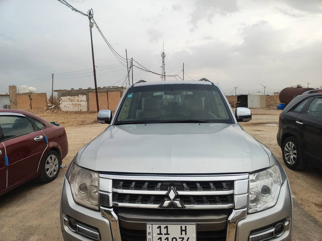 السلام عليكم
للبيع والمراوس 
 باجيرو موديل 2019
سعر مال بيع مناسب ونهايته 185
 وارد كويتي
، دفع رباعي حقيقي،
 فتحة سقف،
 لون سلفر يفتح النفس.
 ماشية 129 ألف كم،
 استخدام على يد وحدة من 30 ألف لحد اليوم.
تخم تاير دلوب ياباني.
محرك شرط مامفتوح وكفالة.
 نظيفة جداً سبير شركة منازل تكيات هم راس ارنب ولا شاديهن بلكشن الزغير.
 شغل وراحه وثبات،
جاهزة للخط والسفر والبر.
 سيارة تعتمد عليها وما تحتاج شي، تركب وتسوق وبس.”
السياره بيه حادث خشم الچاملغ وعلى إثرها اتبدل البونيد لان فافون واذا تصلح فما يضبط.


**إذا كنت صاحب هذا الإعلان وتريد حذفه لأي سبب، رجاءا أرسل رسالة إلى الدعم الفني**