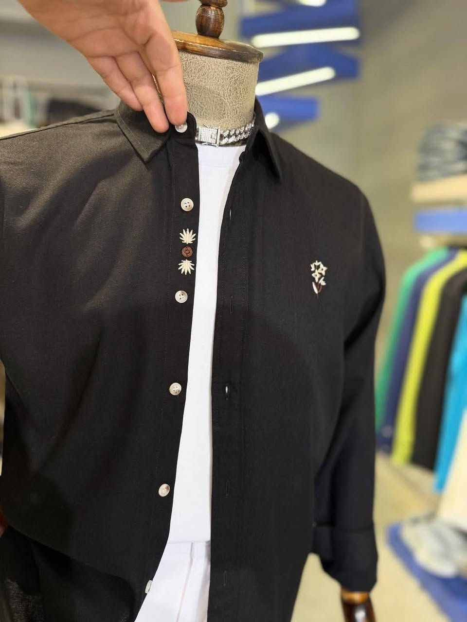 جديد ازياء احمد الغانمي عن وصول وجبه جديده العنوان السوق الكبير مقابيل شارع كاظم عويص. قطعه معلكه مكتوب عليها ازياء احمد الغانمي


**إذا كنت صاحب هذا الإعلان وتريد حذفه لأي سبب، رجاءا أرسل رسالة إلى الدعم الفني**