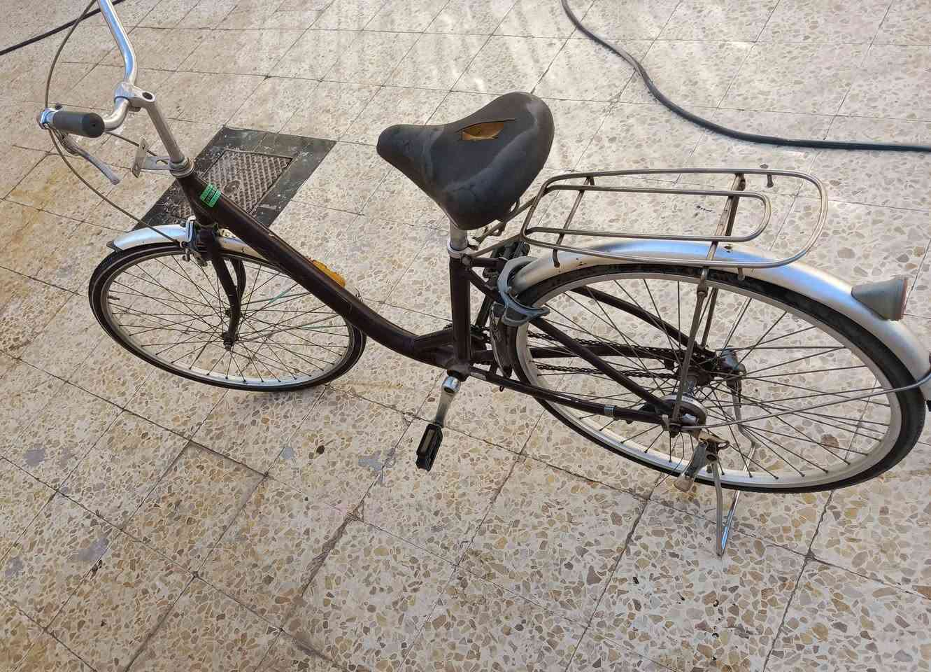بايسكل بناتي للبيع قياس 26 سعر 90 وبي مجال عنوان داموك


**إذا كنت صاحب هذا الإعلان وتريد حذفه لأي سبب، رجاءا أرسل رسالة إلى الدعم الفني**