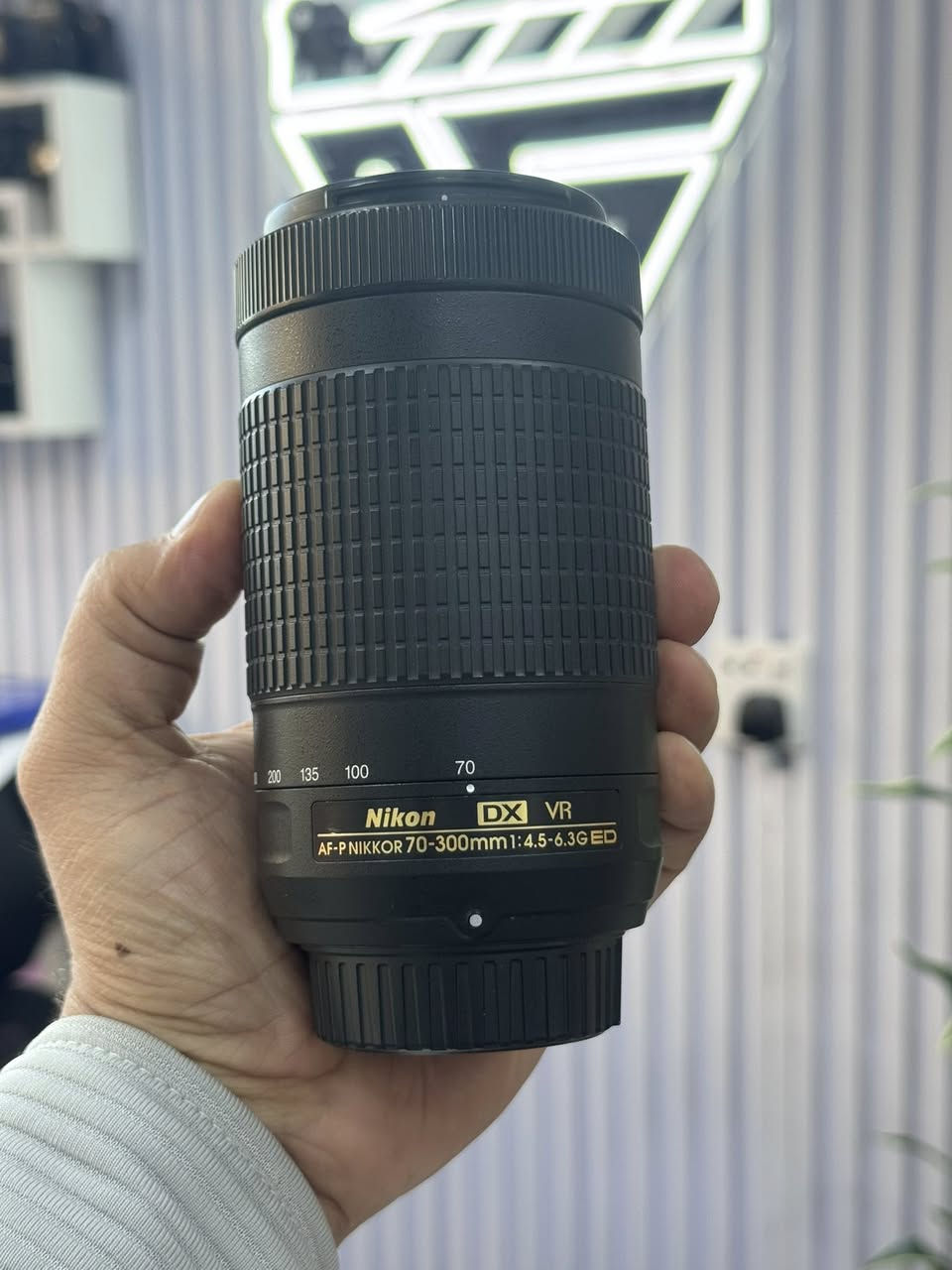 #daste_dw_مستعمل
——————————
#nikon 70-300mm DX VR f4.5-6.3 G ED
Clean 95%


**إذا كنت صاحب هذا الإعلان وتريد حذفه لأي سبب، رجاءا أرسل رسالة إلى الدعم الفني**