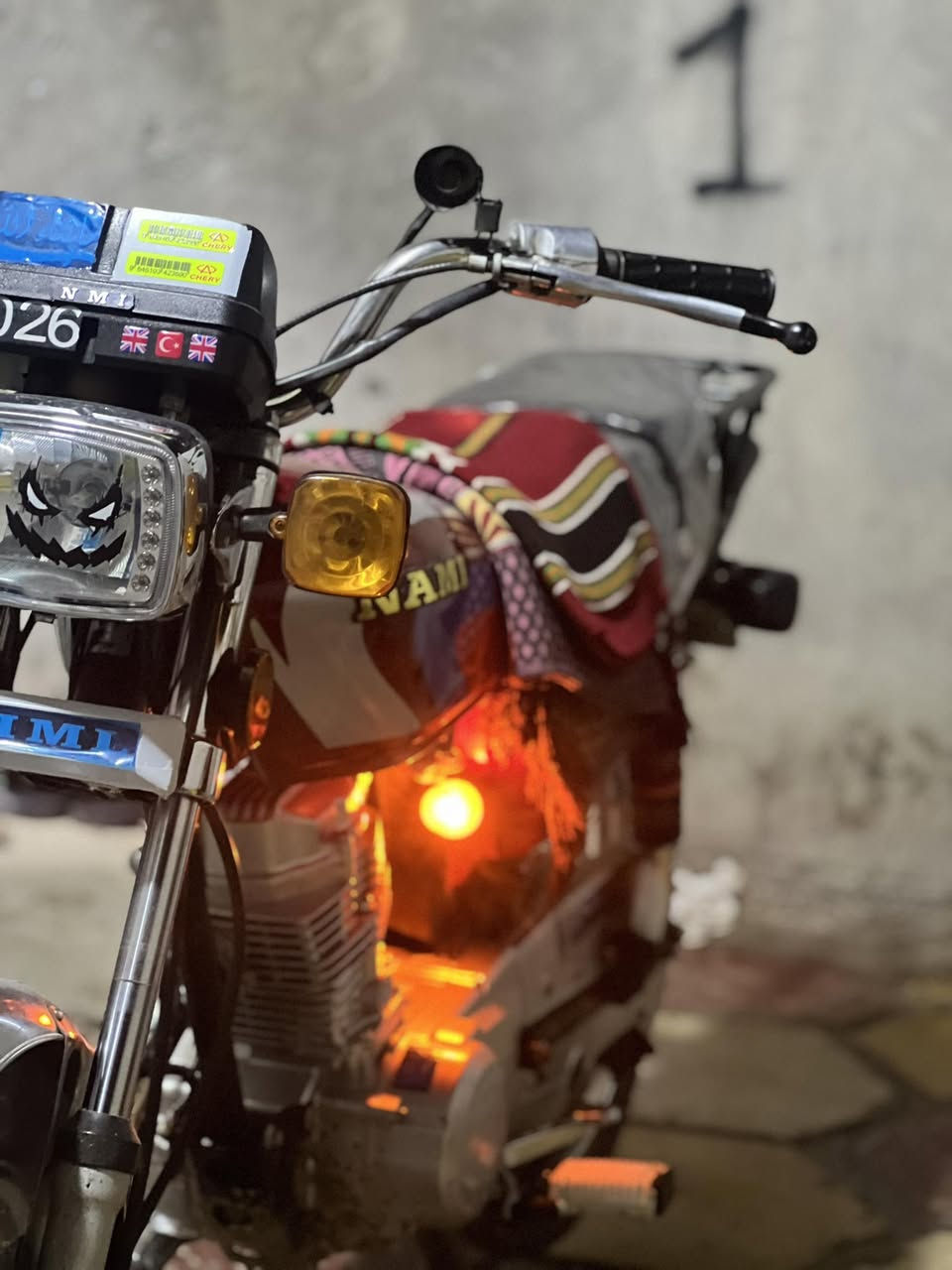 سلام عليكم اربعه كير شاصي 16 ااوراق اصولي بوجهك للترقيم غراض  كله 25 وكله جديد شوف عينك الدراجه بعدها ع سحك للبيع  مكاني كنطره السلام 
 ***********
