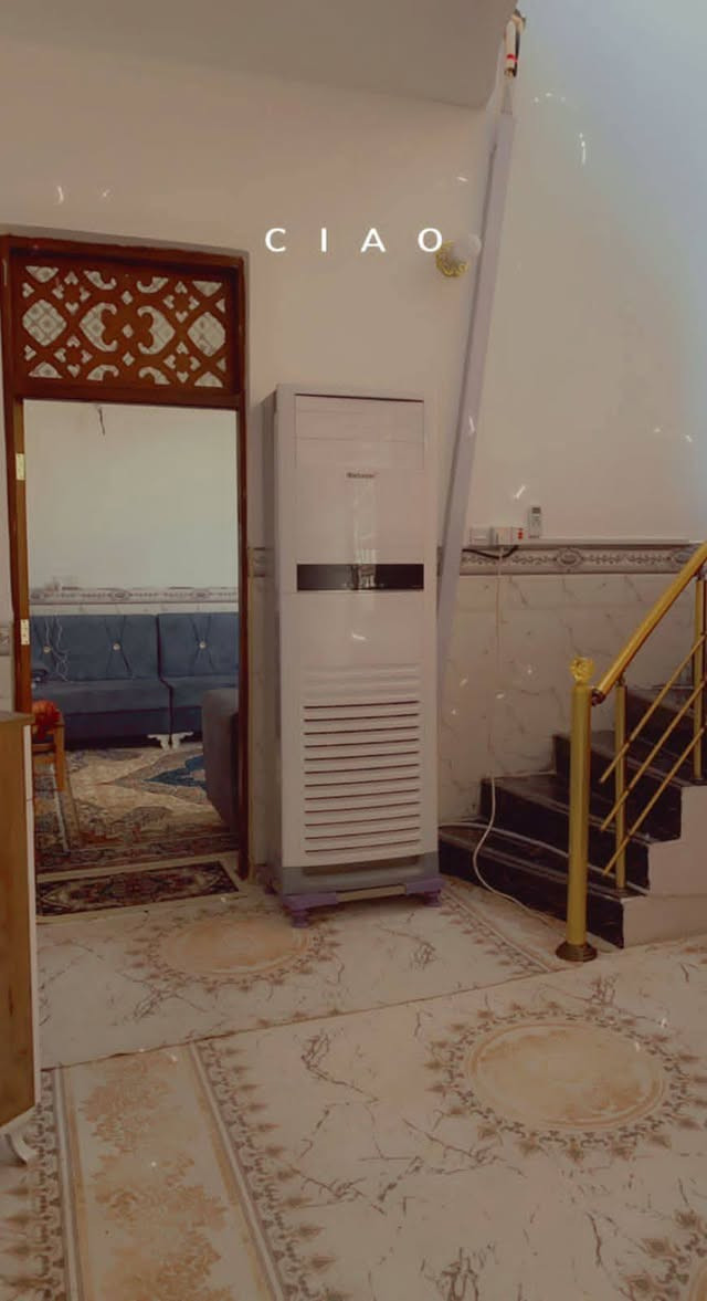 يالله توكلنا على الله بيت للبيع منطقة باب الحارة الزراعي مساحة ١٠٠متر مربع ١٠×١٠  ركن متكون من غرفة نوم واستقبال ومطبخ وصالة ومجموعة صحيات خارجية وصحيات داخلية ومنور الشارع الرئيسي قرب عمارة صبر 
الاستفسار الاتصال على الارقام التاليه
***********
***********
