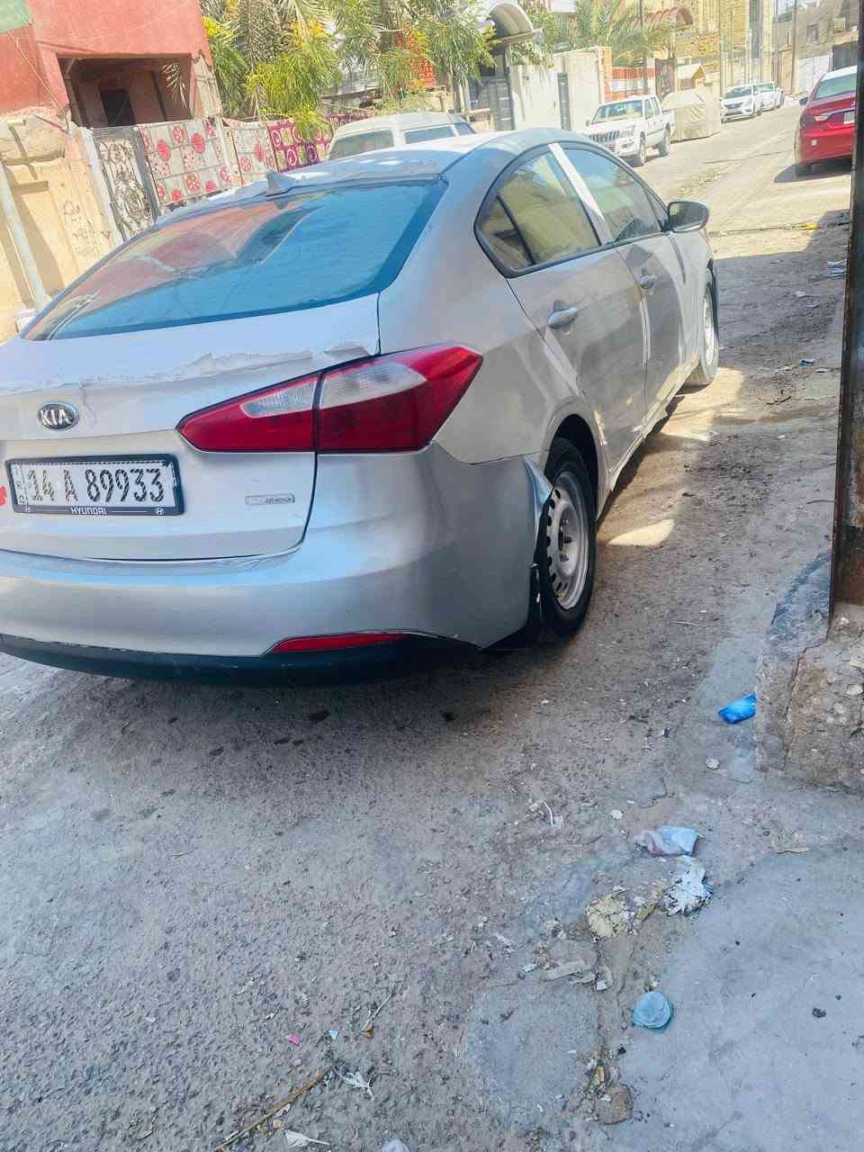 كيه فورتي وارد امريكي موديل 16
مكينه 2000 دوش ماشيه109
رقم بصره  سنويه 31
تبريد حداده تخبل 
 البدي شوفت عينك  بس ذن الي. ذاكرهن فقط كله لبيل واحد لا تبديل ولا ضربه ثانيه ولا صبغ  عده دوستين طخات  ما ساحبهن
 وضربه امريكا  جاملغ خلفي الي بلصوره مرفق
بيه تكمه جراد فقط. 
 الفابلون الي مخلي. كلشي مابي جوا فقط بل  قماره  الاطراف بيهن خياس وساحبهن معجون. خياس مو قوي ولا  شي
السياره عوزه بوربرنكات  بيهن دويه وعوزه درايم شفتات هم يطكطكن 
 اما سياره جاهزه ومابيه كلشي بعد ما عده ذاكرهن  سياره كلش حلوه وناعمة  
ونصبته حلوه  فقط الضربه  مال امريكا الي مصوره بعد ماكو ضربه ثانيه ولا تبديل ابد
اكفلك لغود  تكم  كلبه قماره. تبديل 
 مراوس حسب القناعه   او بيع البصره الجزائر  ***********
