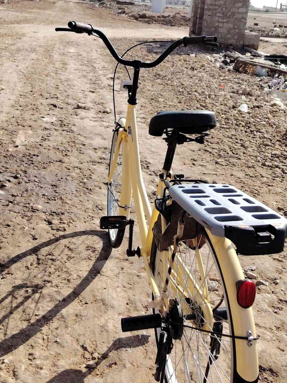 سلام عليكم
باسكل للبيع مديل 2021 نضيف هوه وغراض وياه. 
كاسحه
مساطر ضوه رماش نشره
سعره 130 وبي مجال ***********
