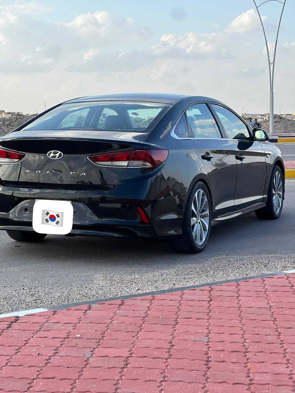 السلام عليكم
سوناتا 2019أصل غاز بلاد خط واحد

ادوات ادوات دخول جديد( گصه جنطه ) متومه ارقام وسنويه شمالي  اصلي 

مواصفات كلش حلوه
شاشه تحكم ستيرن  اشاير بلمري مري شفط كشنات جلد تدفئه
وتبريد حساسات خلفيه تبريد قطعتين امامي و خلفي
( كير ومحرك وحداديه وتبريد كفاله )

السياره كامله من كلشي تاخذها 

مكان السياره البصره 
السعر هذا رقمي ***********
