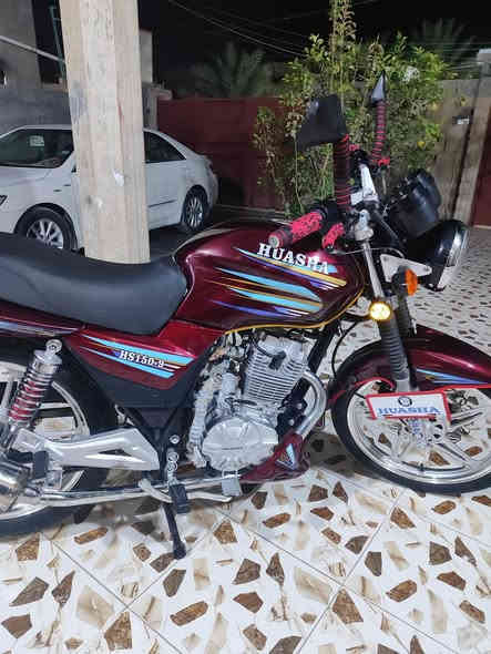 السلام عليكم دراجة هايوشة موديل 25 للبيع ويرهم مراوس حسب القناعة دراجة بعدهة زيرو اوراق بصمات سويجات خوذة جادر تيشيرت مكاني القائم حصيبة. ***********
