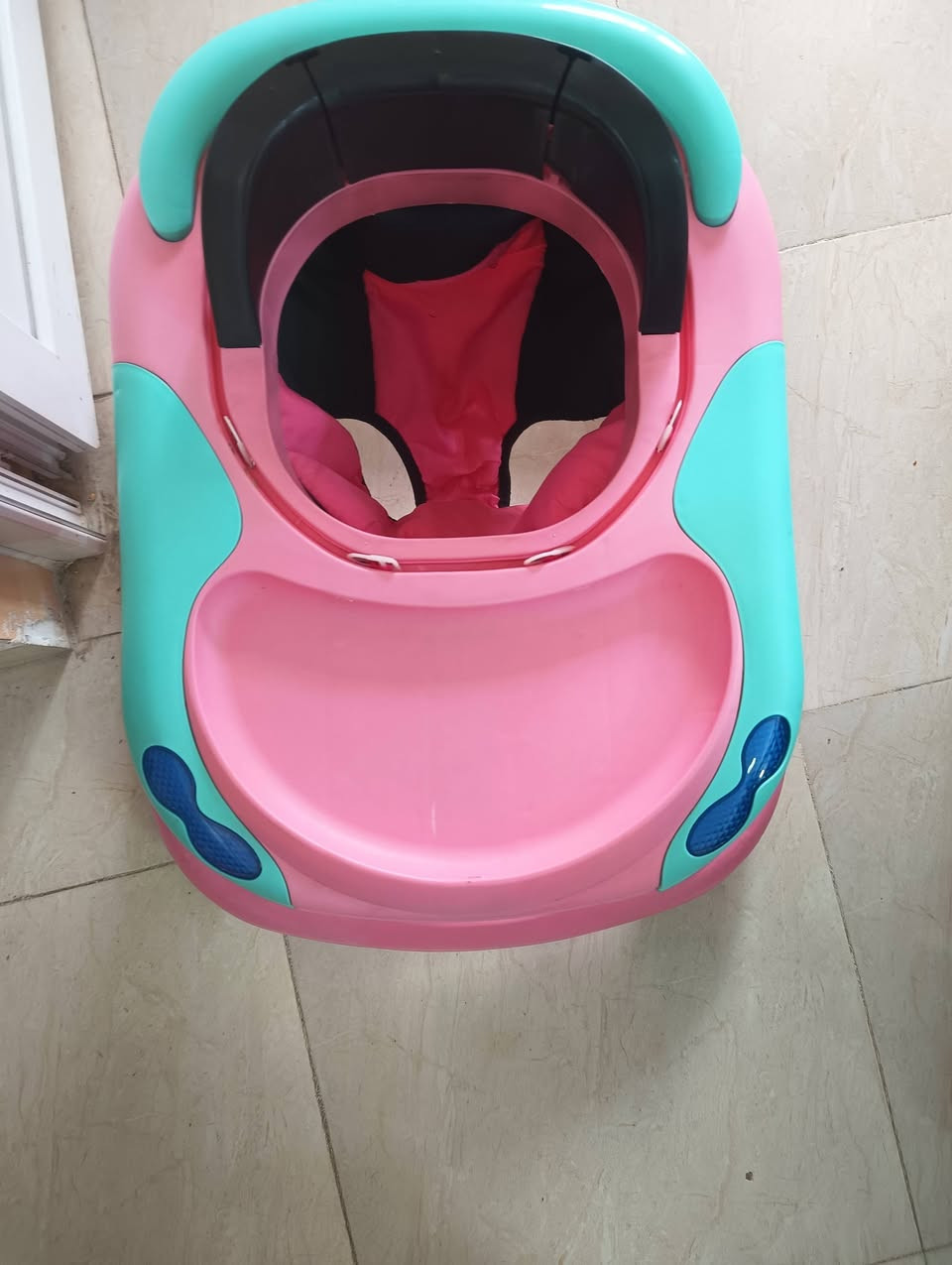 غراض اطفال للبيع
حجله وكرسي طعام جديد استعمال شهرين 
حجله40 ( متينه بيها3 اطوال قاعده عريضه من جوا امينه)
كرسي الطعام 35 ( الظهر بيه مستويات2 للطفل بالبداية الي ميجلس ظهره والمستوى الثاني العادي)
عربانه حجم كبير لعمر5 سنوات نظبفه بس امانه مو استعمال شهر و2  اكثر بس استعمال نظيف
40 
وبيه مجال بسيط للشراي.
عنوان اربيل/ هرشم1


**إذا كنت صاحب هذا الإعلان وتريد حذفه لأي سبب، رجاءا أرسل رسالة إلى الدعم الفني**