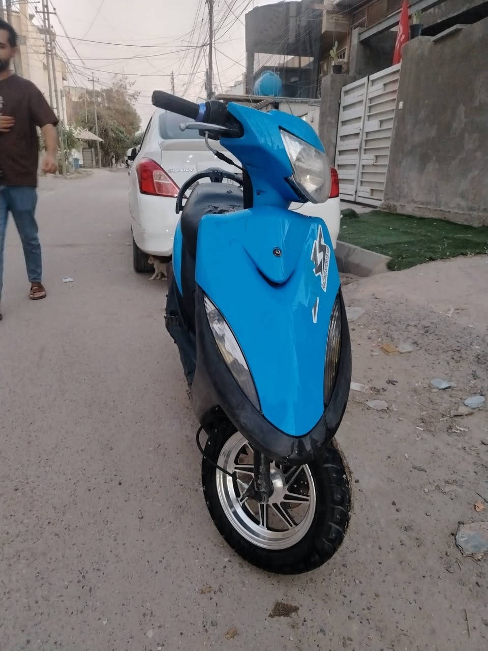 سلام عليكم. عدله تخبل. ٥٥ شلعه معدل هاون.٤٠٠ وبيها مجال حك جيه رجا مو مال كسران اقره وبيك خير ودلل مكاني بغداد حي الجهاد  ***********
١كلجات مفوله.
٢ تايرات جدد جلاتين
٣ ويل كب رياضي
٤ شيال رياضي
٥ كابريتر جديد
٦ كويل. وبلك جدد
٧ دهن كل ٥ ايام ابدله
٨ دراجه. كلش معتنين بيها وعليها ادامه
٩شوته جديده
١٠ قفل جنطه قفل ستيرن كله شغال.

سلام عليكم. عدله تخبل. ٥٥ شلعه معدل هاون.٤٠٠ وبيها مجال حك جيه رجا مو مال كسران اقره وبيك خير ودلل مكاني بغداد حي الجهاد  ***********
