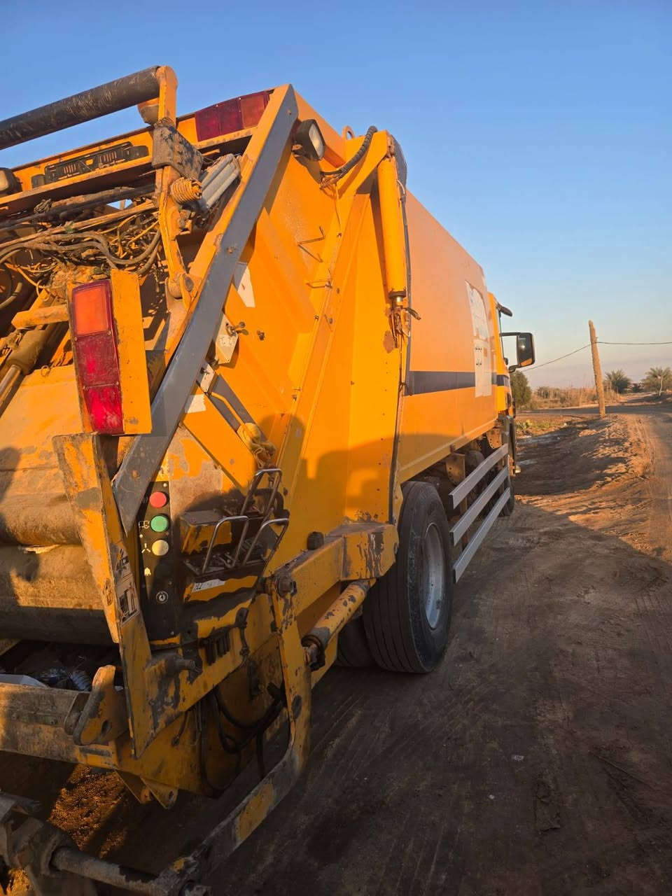 كابسه نفايات رقم بصره تحويل ثاني يوم جاهزه للشغل مابيها اي نقص للاستفسار يرجى الاتصال على رقم تالي+964 781 428 0075
