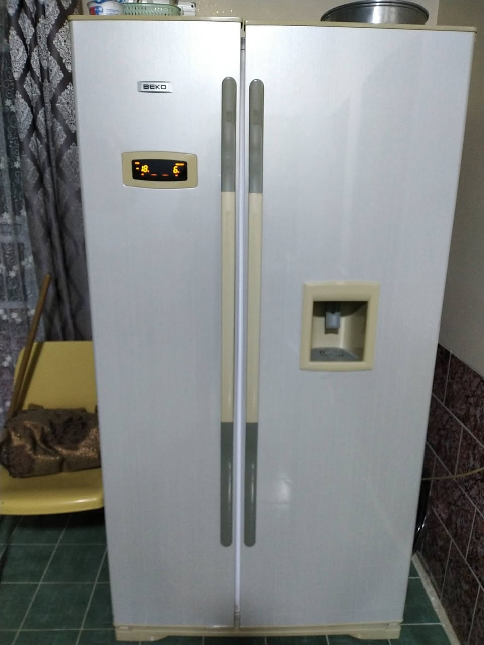 ثلاجة ومجففة ملابس وبطانيات للبيع


**إذا كنت صاحب هذا الإعلان وتريد حذفه لأي سبب، رجاءا أرسل رسالة إلى الدعم الفني**