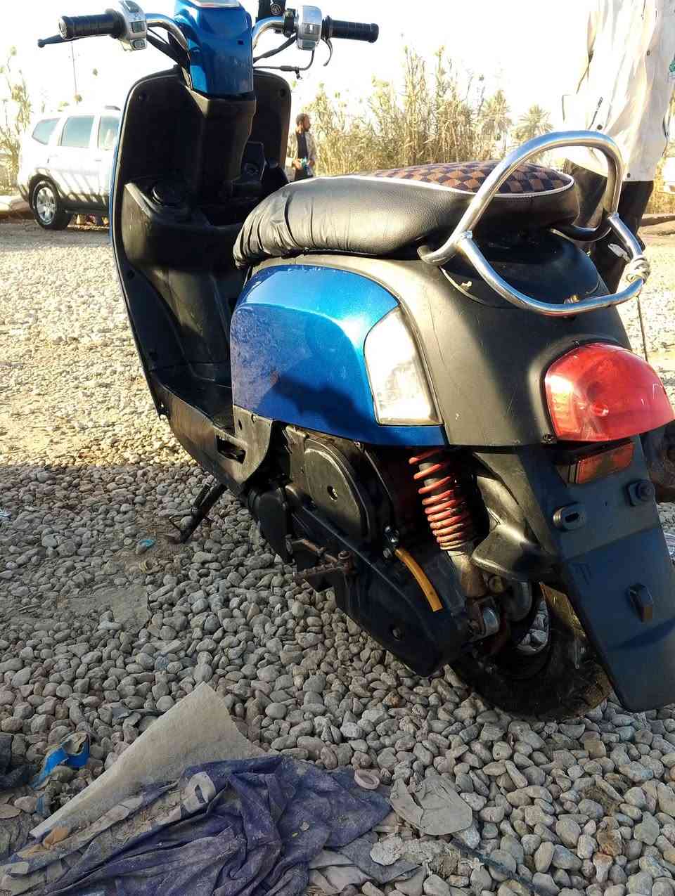 سلام عليكم بوليس البيع سعر 350وبيه مجال المكان الحمزه الغربي ***********
