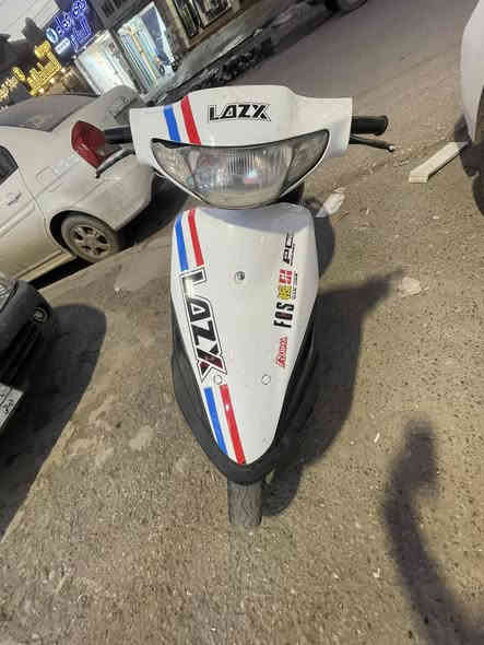 قجمة. للبيع  هندر واحد يرادلهة باتري ترتيب كهربياتهة مكينة ناعمة كلش نص هندرتشتغل  مكفولة من تبخير ونضوح  كفراتهة نضيفات حييل  سعر ٣٢٥ الف مكاني بغداد الغزالية ***********
