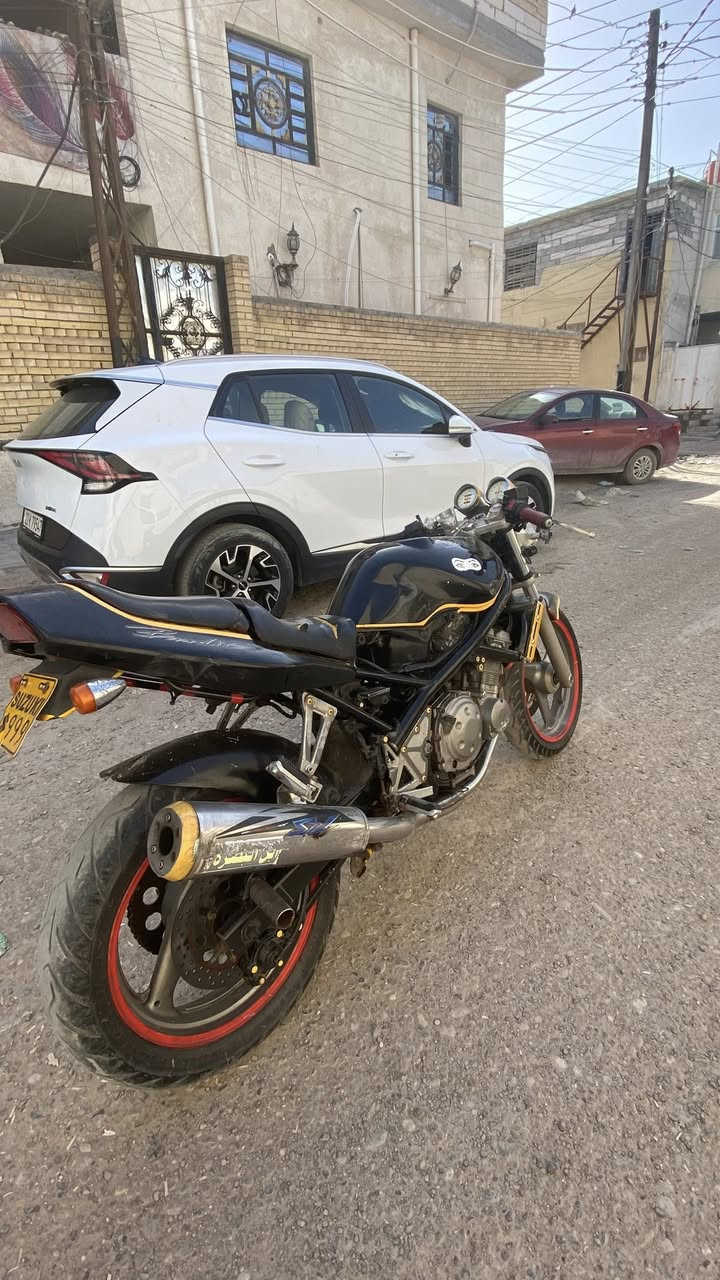 باندا كرستال 400cc الدارجه ماشيه 46 الف فقط الدارجه ما ناقصها شي مال جناي بس مشكلتها اداوات بس اكفلك ياها من السرقه ومن العشاير .
950 وبيه مجال 
مكاني بصره 🖤.
***********
