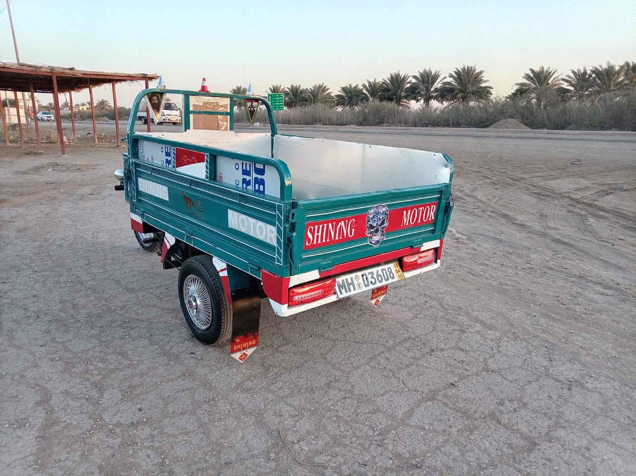 السلام عليكم ستوته للبيع موديل 20 محرك 20 اوراق اصولي كفاله عامه ستوته جاهزه سعر 1400 وبيها مجال المكان بابل الشوملي الرقم ***********
