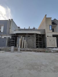 داران قيد الإنشاء • حي الوحدة الثانية • ١٠٠م واجهة ٥م