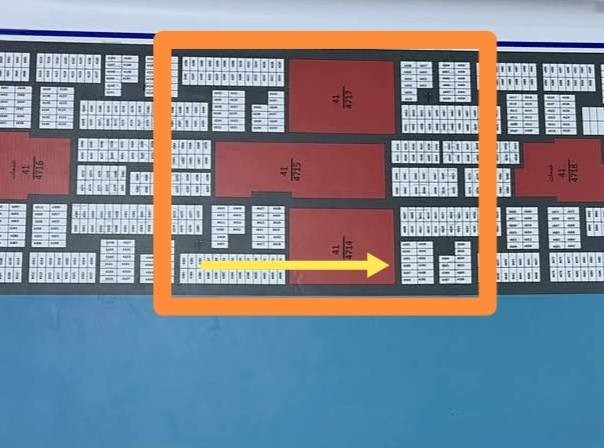 قطعة للبيع في النجم الجنوبي مقاطعة 55/خور الزبير
ضمن الاربعة الاف
مقابل خدمات عامة
مساحة ٣٠٠ متر
السعر ٣٥ وبي مجال قليل حك الجية
نوع العقار طابو صرف تحويل مباشر 
التواصل على الواتس اب ***********
