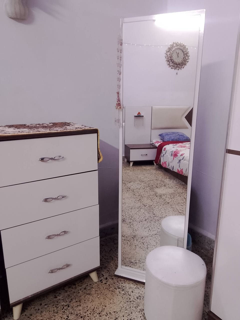 غرفه للبيع كركوك واحد حزيران
350 بي مجال ***********
