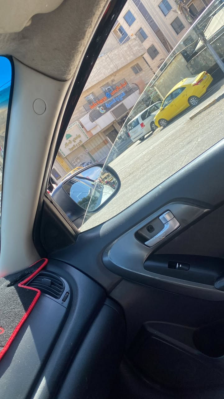 السلام عليكم
سيراتو موديل 12فول مواصفات ضربه خفيفة بلصندوك 
صبغ حزام  رقم اربيل رايدتها ب90وبيها مجال بسيط مكاني اعظمية شارع الضباط  الاتصال ***********
