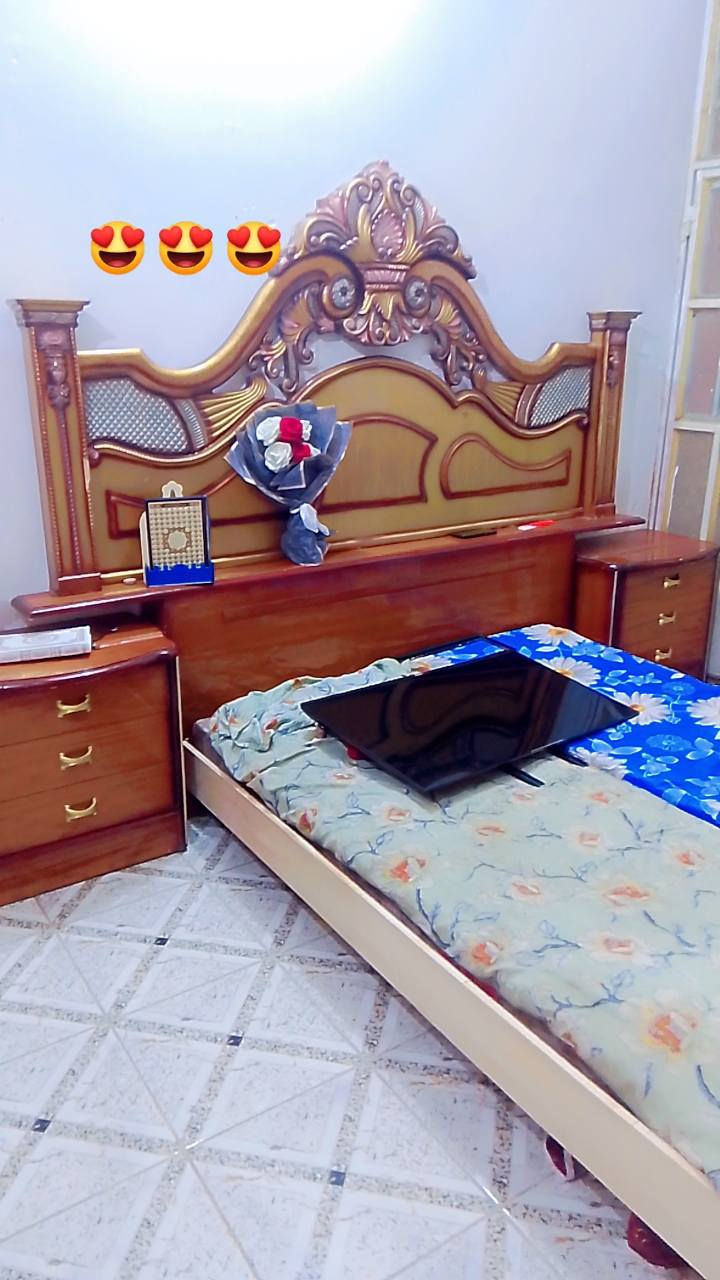 غرفة نوم اخو جديد سعرها 800الف ***********
