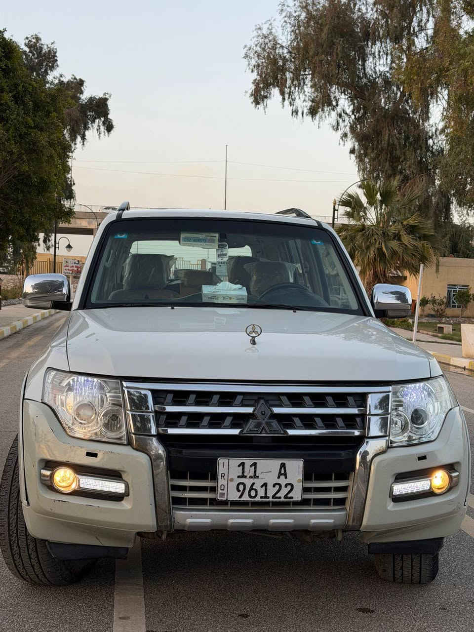 سلام عليكم للبيع باجيرو 2009خليجي
حبتور فول مواصفات 
ماشيه 150الف حقيقي 
رقم بغداد بأسمي هزه جديده تحويل مباشر 
مكينة 3.5 المرغوب 
كشنات جلد 
كشنات كهرباء 
ثلاث قطع تبريد 
مري شفط
اشاير مري 
ثلاجه 
تبريد إلكتروني 
7راكب 
تحكم ستيرن جهتين 
فتحه 
شاشه 
منضومة اناره زنون
12 سماعة + دمام
وباقي مواصفات الحبتور المعروفة
السيارة بيه جاملغ صبغ بدون ضربه باقي سياره كفاله 
سيارة جديدة واحلى من الصور
ما ناقصها كلشي مكينة وكير وتبريد وحدادية كلة جديد
سعر السيارة 130وبيها مجال قليل
للاستفسار ‏‪***********‬‏
مكان السيارة بابل المسيب
