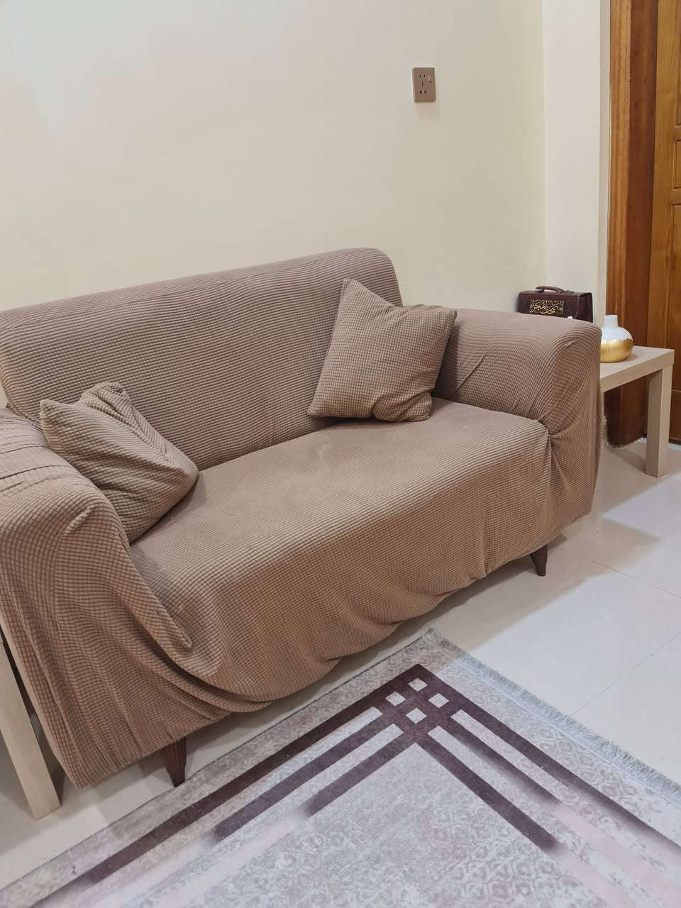 تخم كامل كرويتات ٣ وكراسي ٢
وطبلات العدد ٤ ووجه دوشمة تغليف جوزي للبيع اريدهن ب ٤٠٠ وبيهن مجال 
انزلج اجور توصيل


**إذا كنت صاحب هذا الإعلان وتريد حذفه لأي سبب، رجاءا أرسل رسالة إلى الدعم الفني**