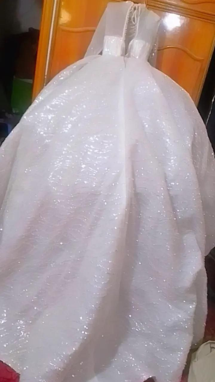 هلاو بنات عندي بدله زفاف بيضه اخذتها ١٥٠ ابيعها  ٥٠بيها مجال ملبوسه ساعه ونص قياسها من ٣٨/٤٤تلبس قيطان الي تريدها تراسلني عالخاص


**إذا كنت صاحب هذا الإعلان وتريد حذفه لأي سبب، رجاءا أرسل رسالة إلى الدعم الفني**