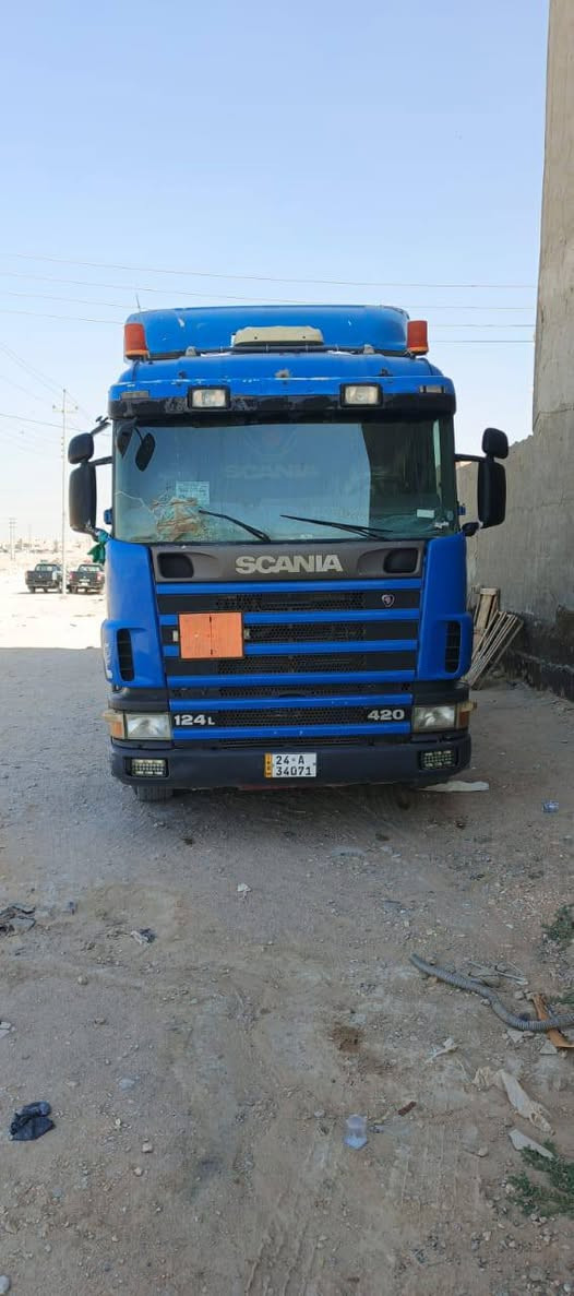 سكانيه سنكل للبيع انجكتر موديل ٢٠٠٢ سنويه راس فقط السعر ١٨٠ وبيه مجال العنوان كربلاء *********** ***********
