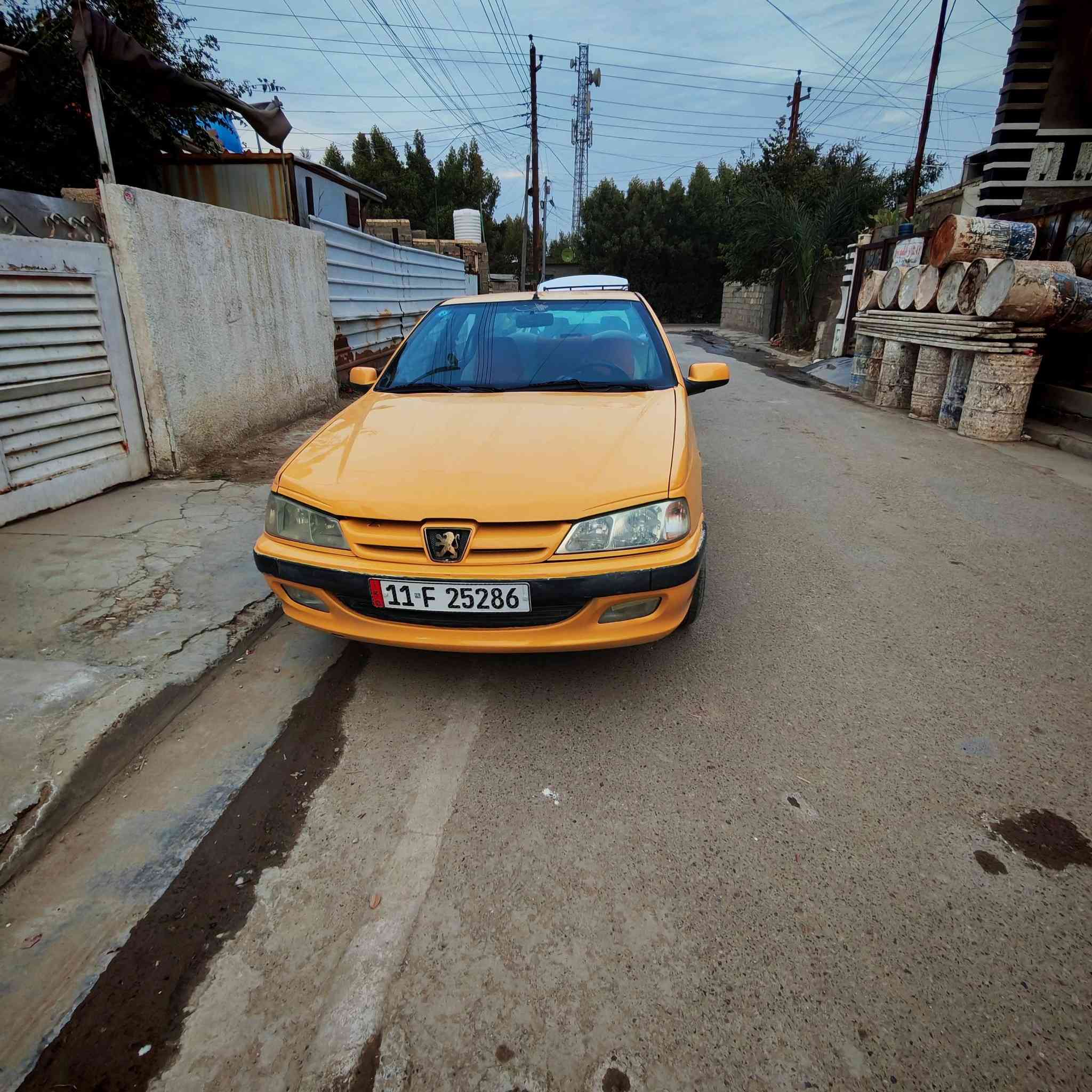 سلام عليكم سياره بيجو بارص رقم بغداد رقم نكليزي موديل 2012 سياره شرط تحويل سياره جاهزه حداديه جديده عارضها 30 المكان زعفرانيه دور الشرطه الاستفسار رقم صاحبها *********** اتصال فقط اني مكلف بل نشر
