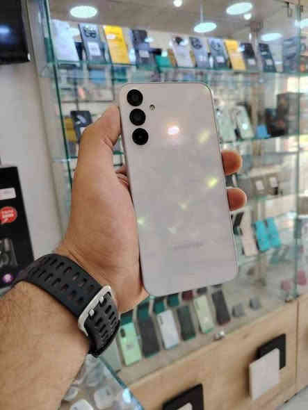 سلام عليكم ..قطع الأعناق ولا قطع الأرزاق حسبي الله ونعم الوكيل على كل شخص يكطع رزق هذا باب رزقي وعيشتي عليه والله اي مشكله تصير أو اي شخص محتاج مساعده مااقصر وياه  مايحتاج تكطع رزقي  باللاعيب القذره .حسبي الله
سامسونج A15سخه فور جي 
Rom 128Ram 4+4
- شـاشـة عمـلاقـة🚀 بحـجـم 𝟔.𝟓” 
- كـاميـرا عـالـيـة الدقـة 𝟓𝟎𝑴𝑷 
- بطـاريـة عمـلاقـة✅ 𝟓𝟎𝟎𝟎𝒎𝑨𝒉 
يدعم الشحـن السـريـع 
فقط بسعر 75000 الف 
تتوفر خدمة توصيل لجميع محافظات العراق 🛵
جمله ومفرد 
بغداد زيونه الربيعي مقابل مول دريم ستي خلف الكراج 
نأسف اذا اتاخرنه بالرد  راسلني ع واتس او الاتصال ب 
***********
*********** بغداد
