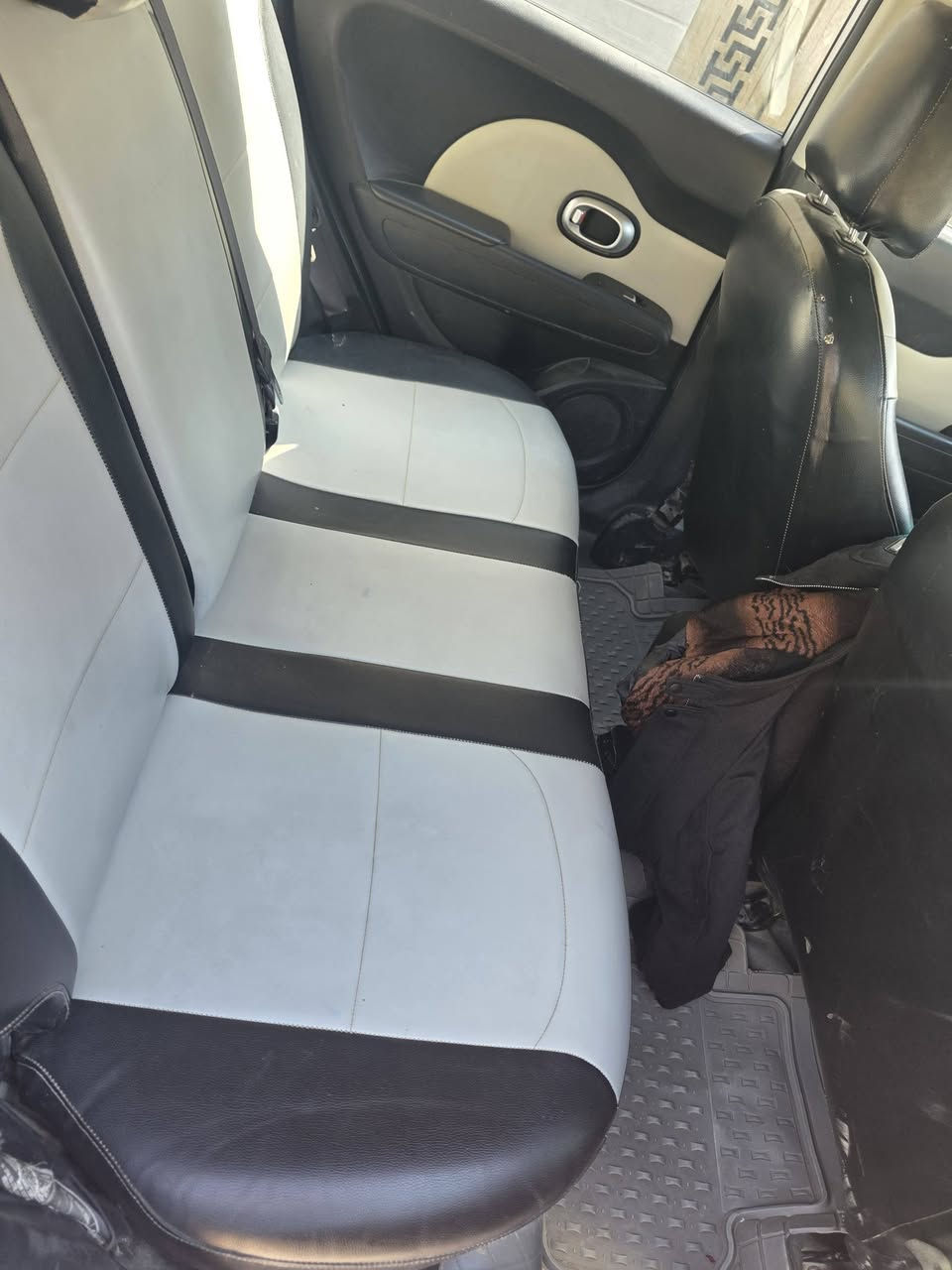 سلام عليكم صول 2015 بيه 3 قطع صبغ السعر 105 السياره حلوه محرك كير حدادية  مكاني ديوانيه رقم  جديد سنويه ل30 رقمي *********** مكاني ديوانيه
