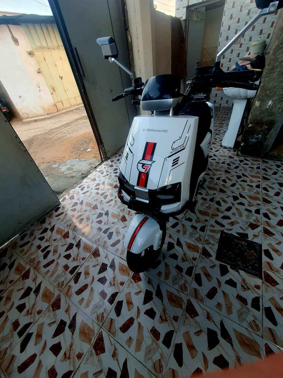 دراجة شحن موديل 2026 بطاريات تقرى 11 كفاله عامه من كلشي وسعر 750 \ لتواصل واتساب ***********
