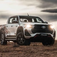 هايلكس • ٢٠٢٥ • TRD 6سلندر