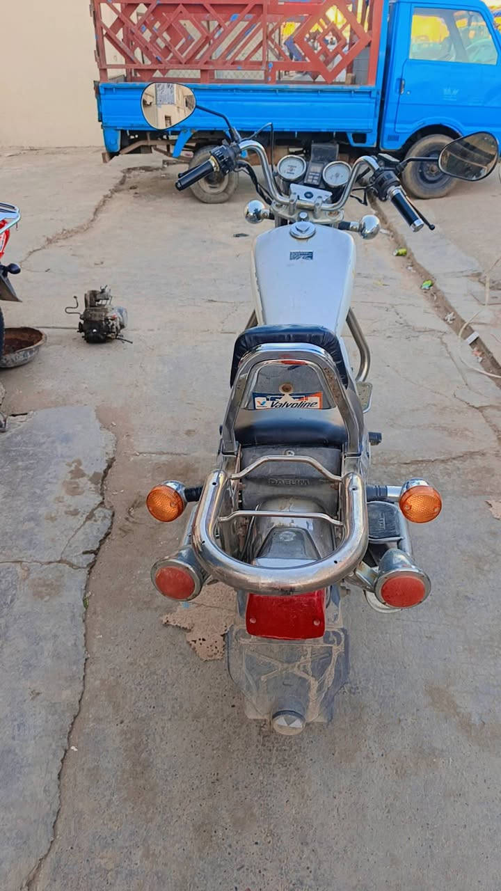 موطور دايلم للبيع السعر 750 وبي مجال *********** مكاني بلد
