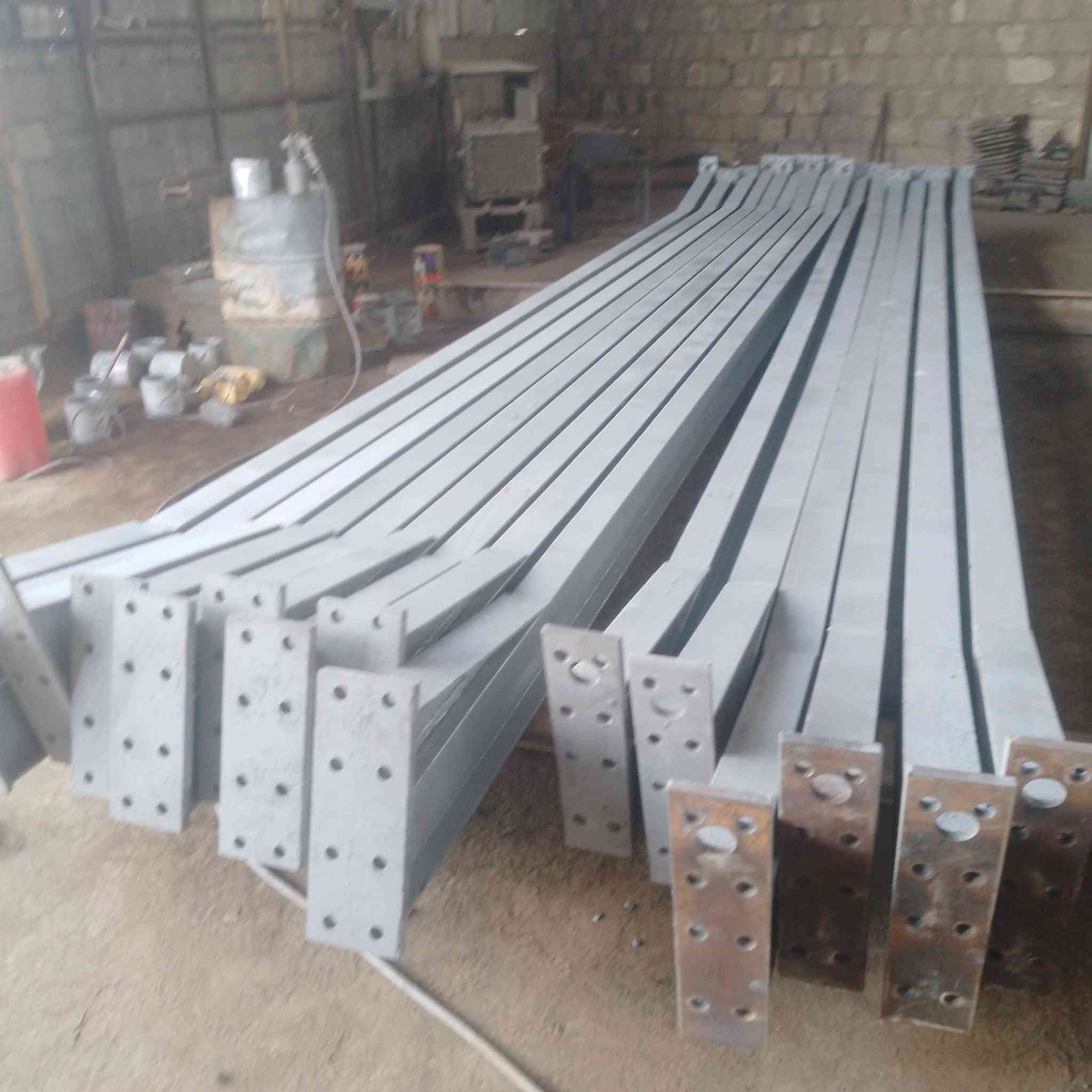 جملوان فقط قواس كامل العرض 15متر والنزال40والارتفاع 5وانص ***********
