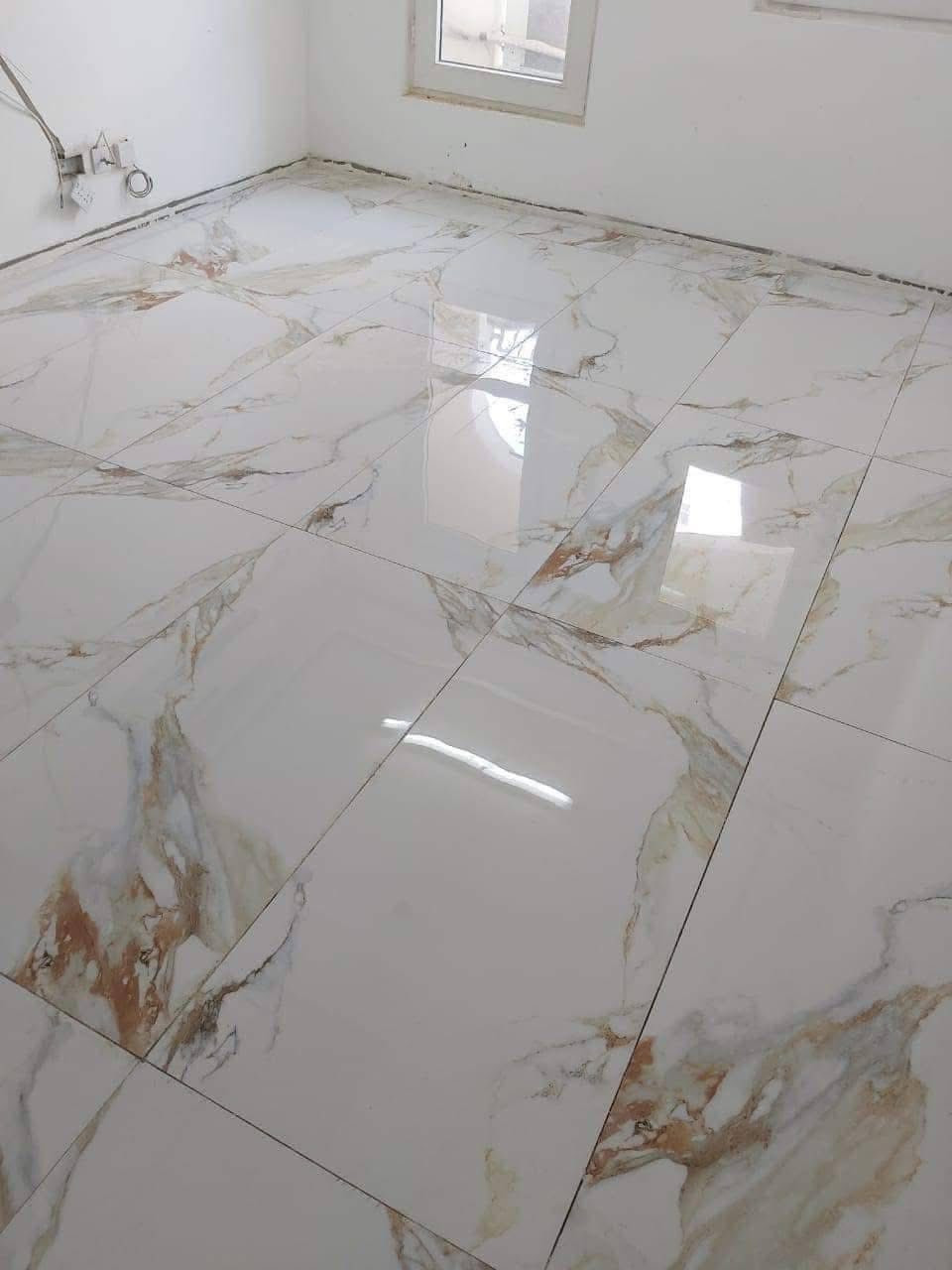 إسلام عليكم يوجد كادر سيراميك شغل شرط ليزر من الموصل متفرق حالين    ***********
